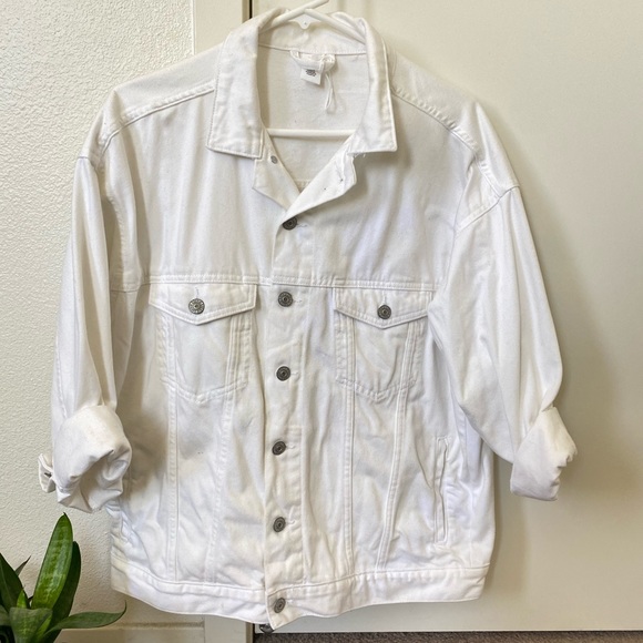 H&M white denim jacket. Women, size S - Picture 1 of 3